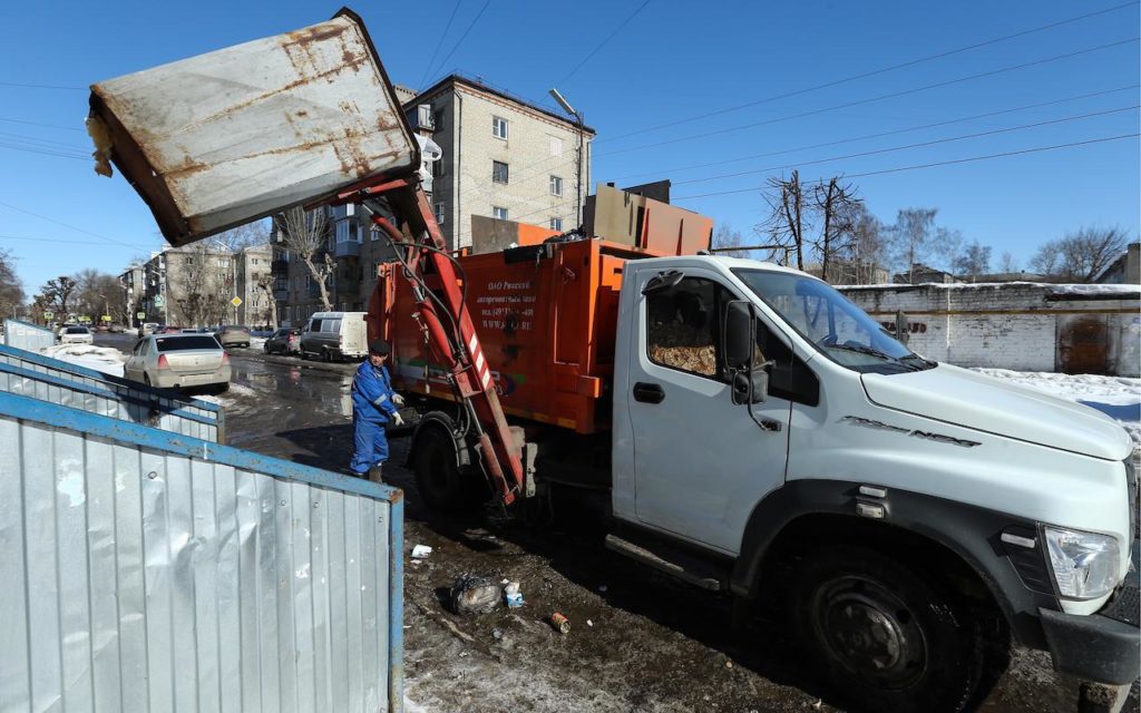 Путин утвердил новые правила заключения договоров на вывоз мусора :: Жилье :: РБК Недвижимость